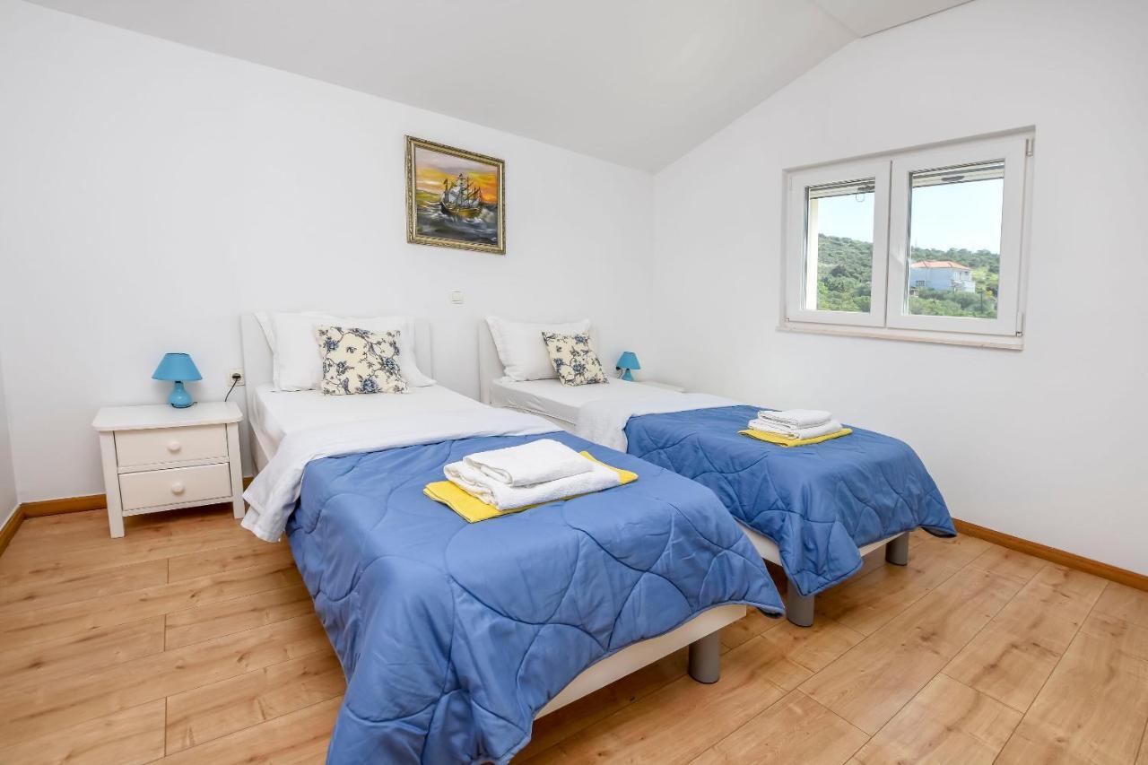 Apartments Silvana Rogoznica  Ngoại thất bức ảnh