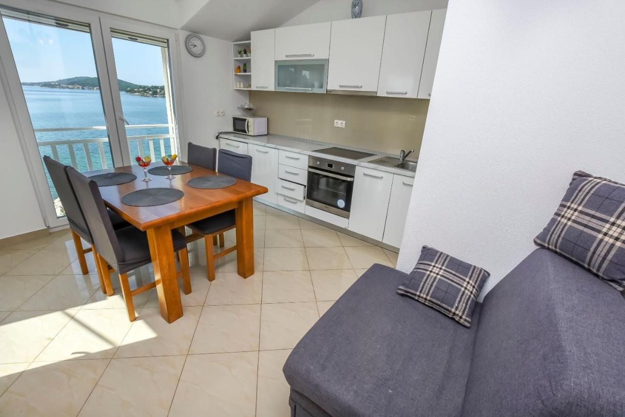 Apartments Silvana Rogoznica  Ngoại thất bức ảnh
