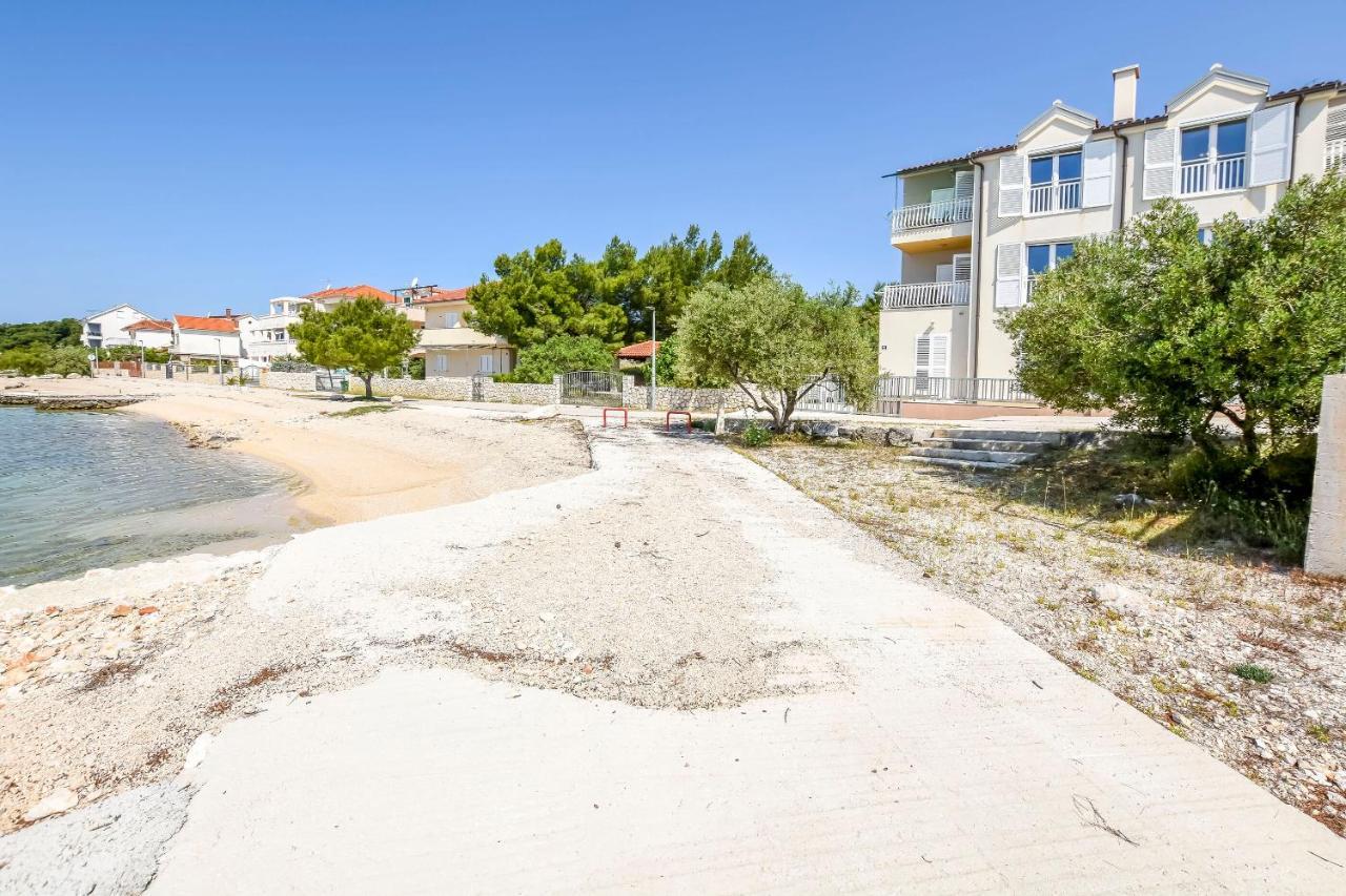 Apartments Silvana Rogoznica  Ngoại thất bức ảnh
