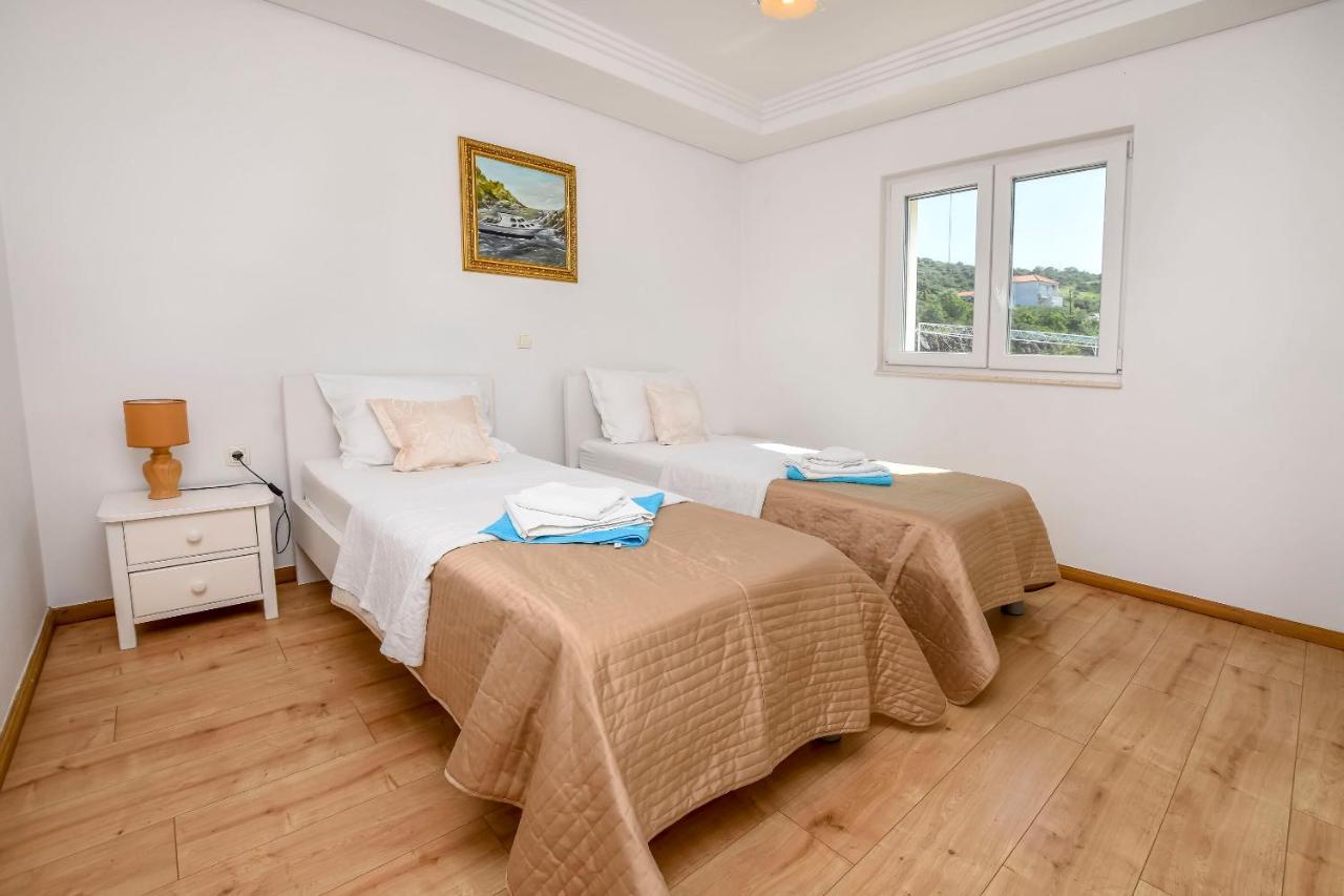 Apartments Silvana Rogoznica  Ngoại thất bức ảnh