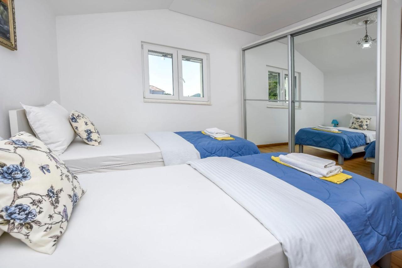 Apartments Silvana Rogoznica  Ngoại thất bức ảnh