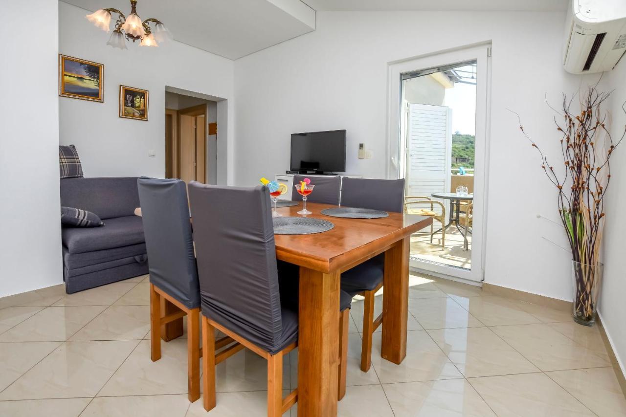 Apartments Silvana Rogoznica  Ngoại thất bức ảnh