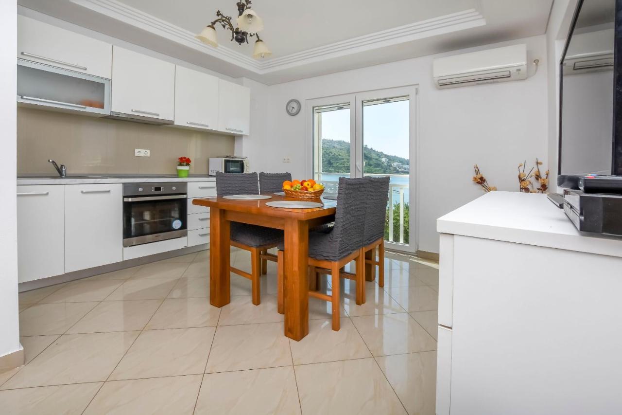 Apartments Silvana Rogoznica  Ngoại thất bức ảnh