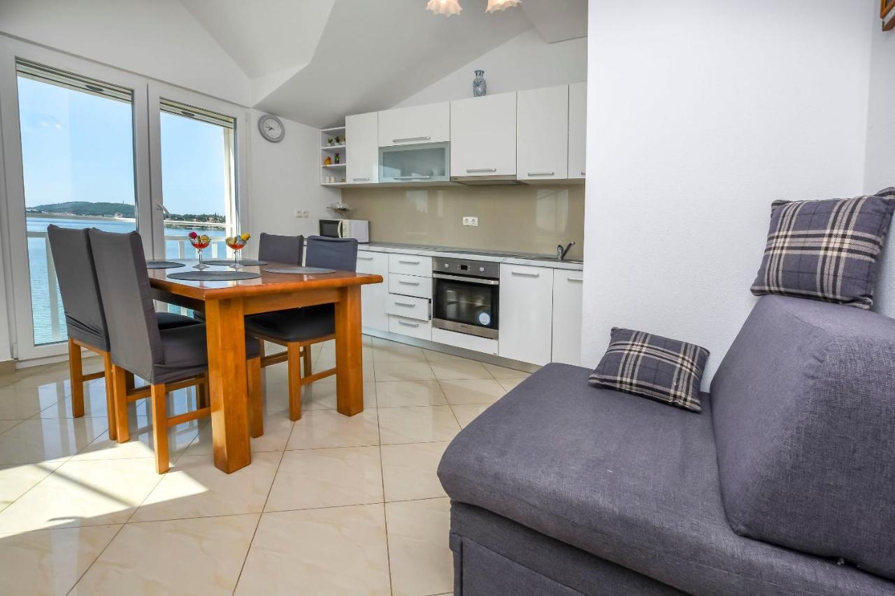 Apartments Silvana Rogoznica  Ngoại thất bức ảnh