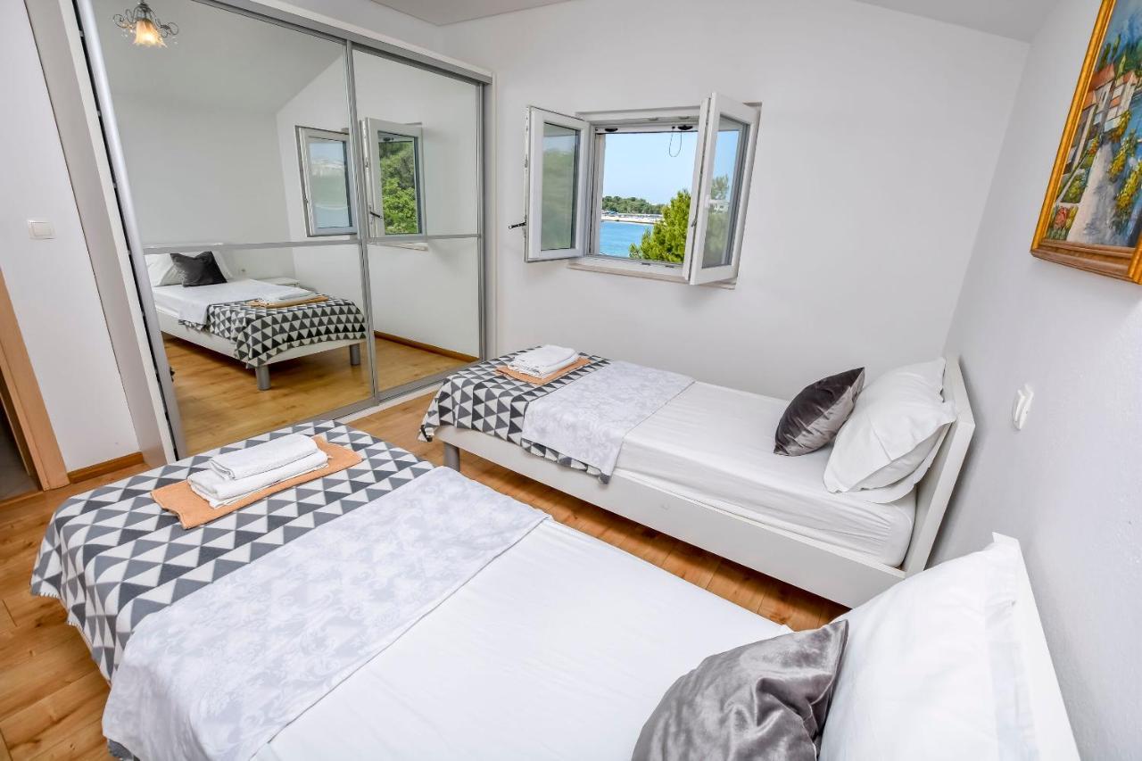 Apartments Silvana Rogoznica  Ngoại thất bức ảnh